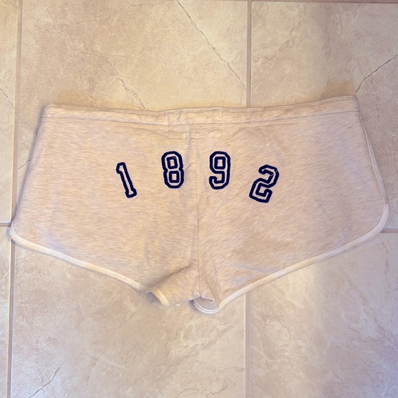 Abercrombie & Fitch Shorts - Picture 2 of 3